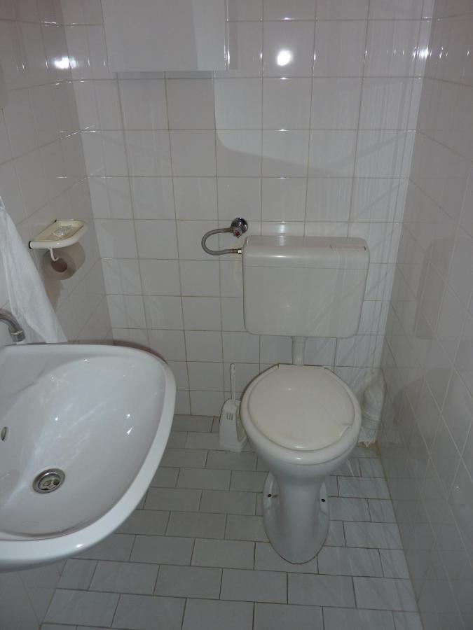 Třebíč 维斯阿维斯旅馆酒店 客房 照片
